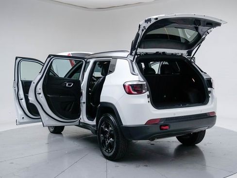 Used 2024 Jeep Compass Trailhawk image 20