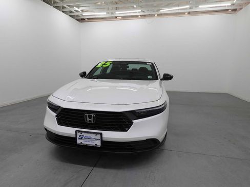 Certified 2025 Honda Accord Sport image 1