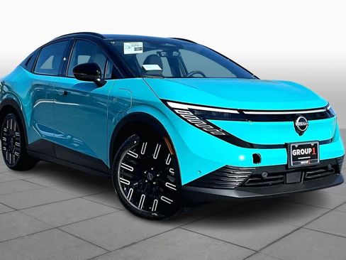 New 2026 Nissan Leaf Platinum+ image 2