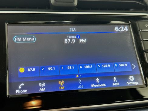 Used 2025 Nissan Versa SV FWD image 19