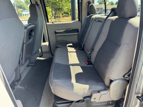 Used 2009 Ford F350 XLT image 11