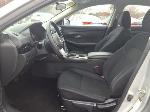 Certified 2020 Nissan Sentra S image 11