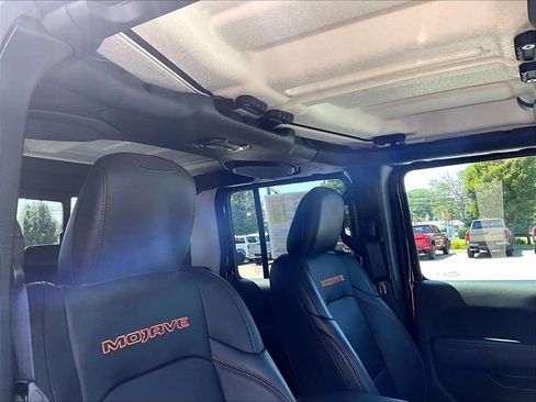Used 2023 Jeep Gladiator Mojave w/ Cold Weather Group AWD/4WD image 22