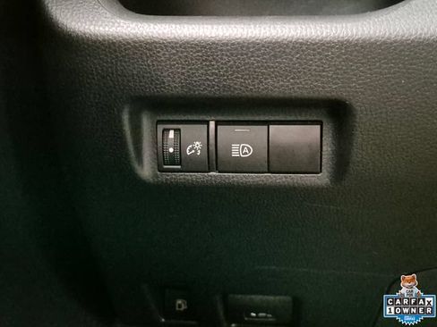 Certified 2023 Toyota RAV4 LE AWD/4WD image 18