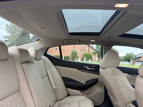 Used 2018 Nissan Maxima Platinum FWD image 20