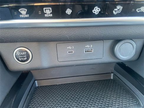 Used 2023 Nissan Rogue SV image 25