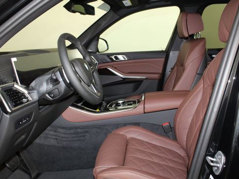 New 2026 BMW X5 xDrive40i w/ Climate Comfort Package image 23