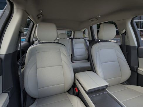 New 2026 Lincoln Nautilus Premier image 10