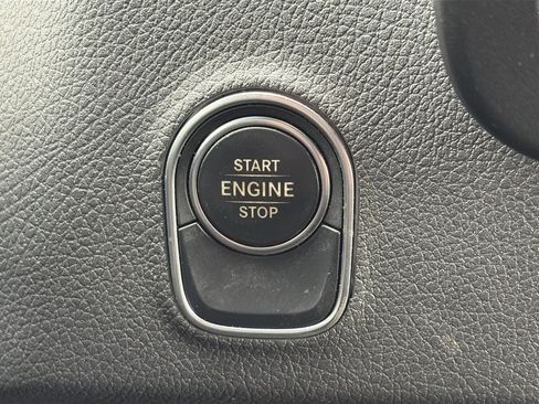 Used 2023 Mercedes-Benz Sprinter 144 Cargo image 28