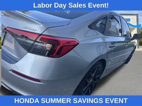 Used 2024 Honda Civic Sport image 9