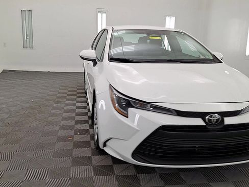 Certified 2023 Toyota Corolla LE image 7