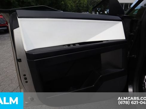Used 2024 Tesla Cybertruck AWD Crew Cab image 16