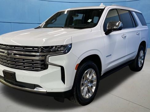 Used 2024 Chevrolet Tahoe Premier w/ Premium Package image 5