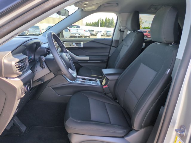 Used 2023 Ford Explorer XLT RWD image 15