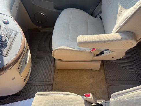Used 2009 Nissan Quest S w/ Drivers Pkg image 21