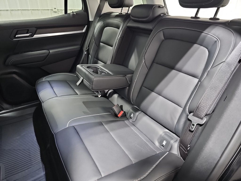 New 2027 GMC Terrain Denali w/ LPO, Black Badging Package AWD/4WD image 14