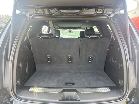 Used 2021 Chevrolet Tahoe Z71 w/ Z71 Signature Package image 24