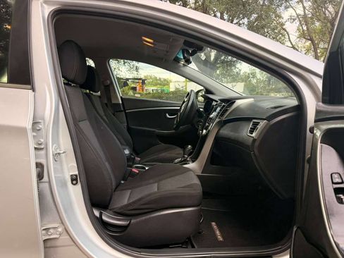 Used 2013 Hyundai Elantra GT FWD image 12