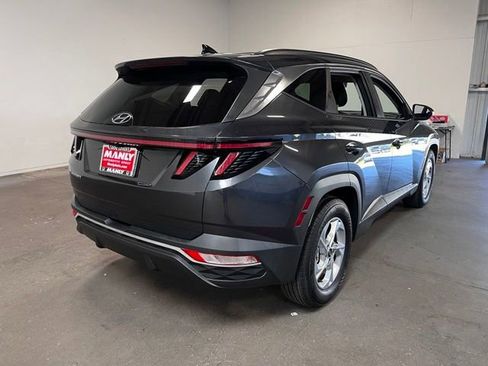 Used 2023 Hyundai Tucson SEL FWD image 3