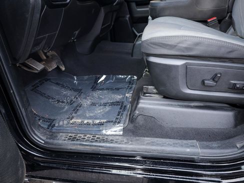 Used 2024 RAM 3500 Big Horn image 14