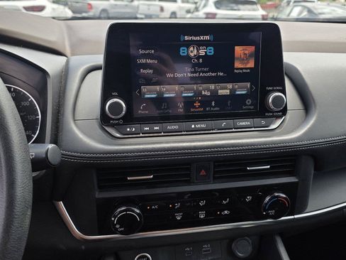 Used 2023 Nissan Rogue S FWD image 15