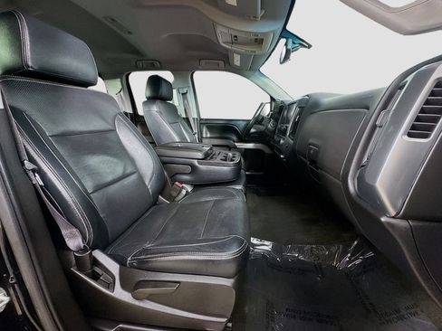 Used 2017 Chevrolet Silverado 1500 LT w/ Midnight Edition AWD/4WD image 32