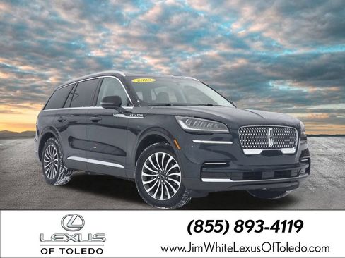 Used 2023 Lincoln Aviator Reserve w/ Elements Package Plus image 1