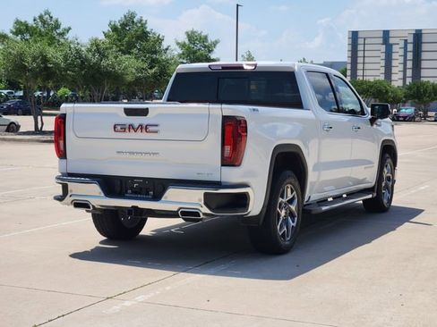 Used 2024 GMC Sierra 1500 SLT AWD/4WD image 5