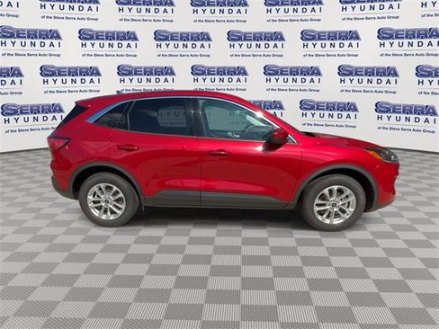 Used 2021 Ford Escape SE w/ Convenience Package image 9