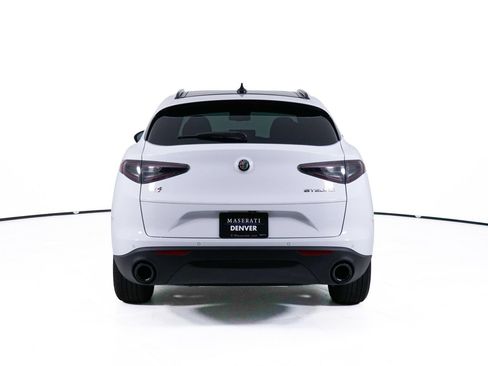 Used 2024 Alfa Romeo Stelvio Sprint AWD/4WD image 6
