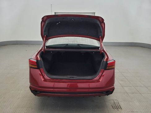 Used 2024 Nissan Altima 2.5 SV FWD image 29