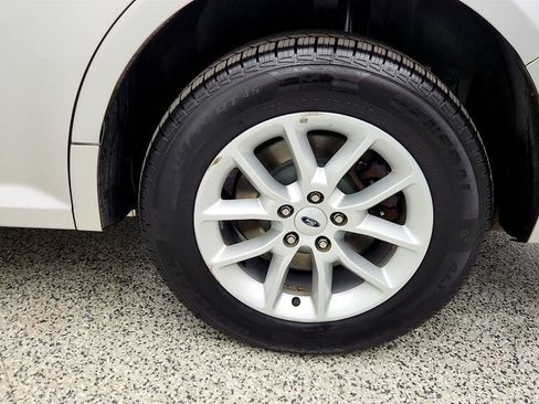 Used 2016 Ford Flex SE image 9