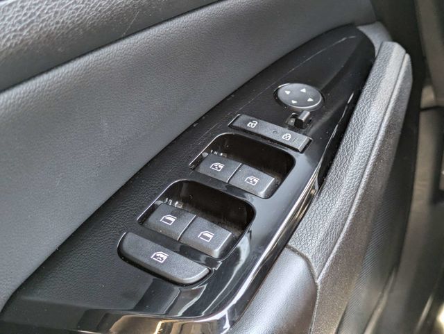 Used 2023 Kia Sportage EX AWD/4WD image 25