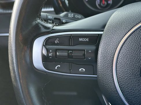 Used 2022 Kia K5 GT-Line image 38