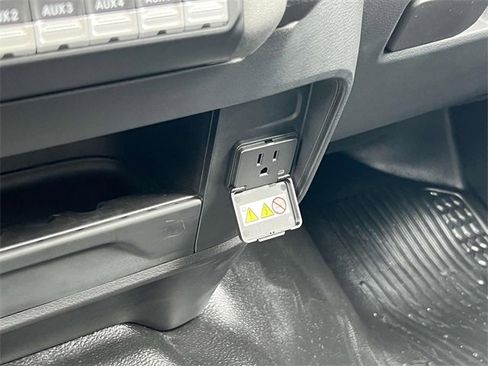 New 2025 RAM 3500 Tradesman w/ Chrome Appearance Group image 28