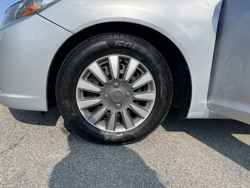 Used 2013 Honda Civic LX image 9