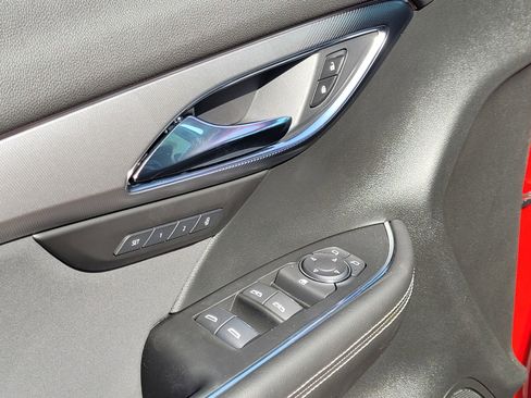 New 2025 Buick Envision Sport Touring image 9