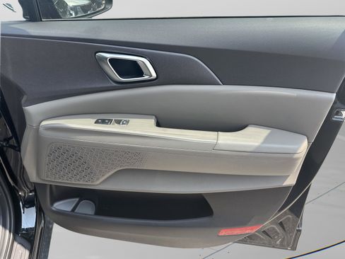New 2025 Kia Carnival SX FWD image 45