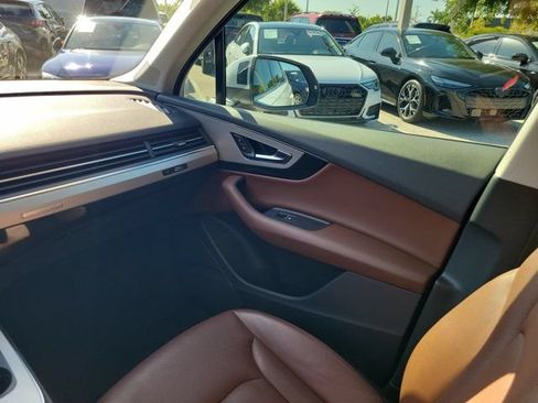 Used 2019 Audi Q7 2.0T Premium Plus w/ Premium Plus Package AWD/4WD image 14