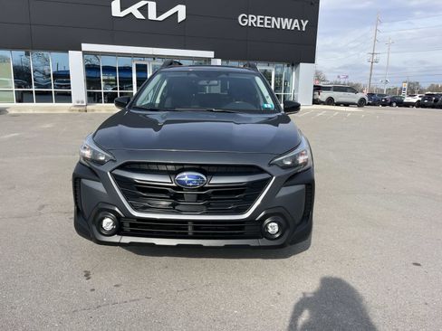 Used 2024 Subaru Outback Premium image 8