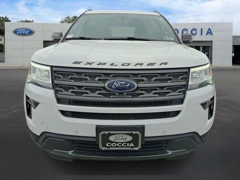 Certified 2018 Ford Explorer XLT w/ Equipment Group 202A image 2