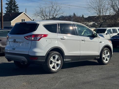 Used 2014 Ford Escape SE image 4
