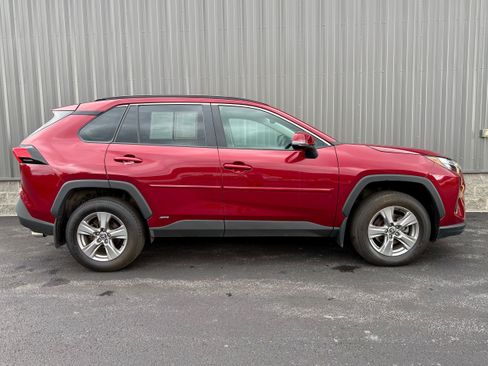 Certified 2024 Toyota RAV4 XLE w/ Convenience Package AWD/4WD image 11