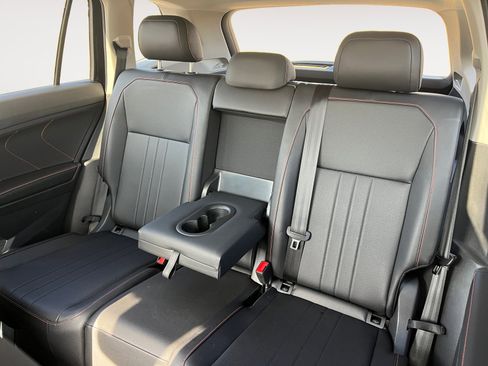 Certified 2024 Volkswagen Tiguan Wolfsburg Edition image 20