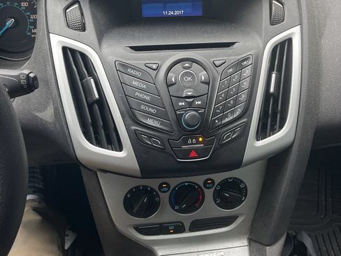 Used 2014 Ford Focus SE FWD image 5