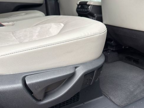 Used 2025 Toyota Grand Highlander AWD Hybrid image 26
