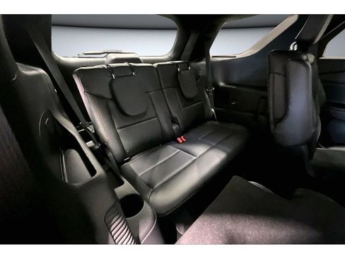 Used 2025 Ford Explorer ST image 30