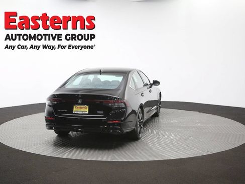Used 2023 Honda Accord Touring image 40