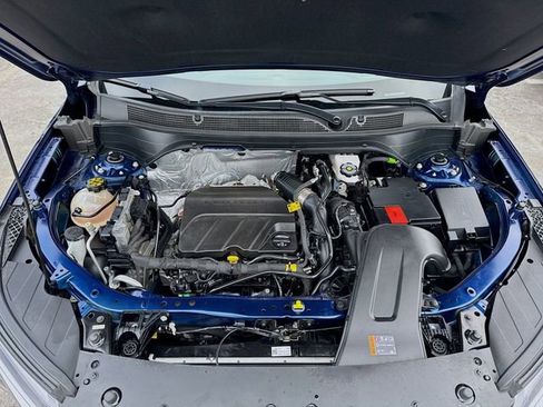 Used 2024 Chevrolet Trax LT w/ Driver Confidence Package image 30