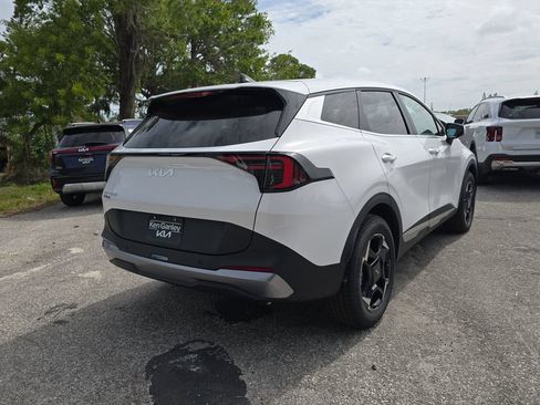 New 2026 Kia Sportage EX FWD image 8